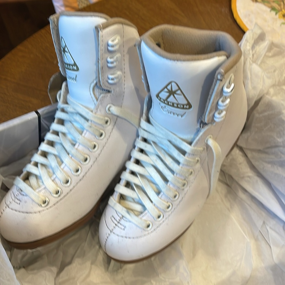 Jackson Excel Size 1